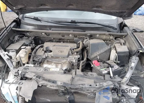 2017 Toyota Rav4 Le z USA, uszkodzony, nr VIN JTMBFREV5HJ712431